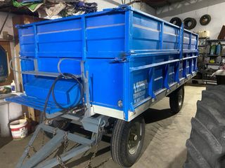 Remolque agrícola basculante 