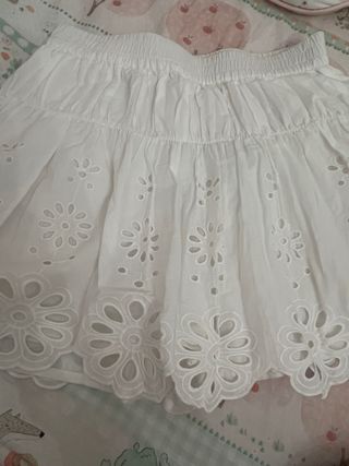 Falda Zara niña calados blanca T.13-14