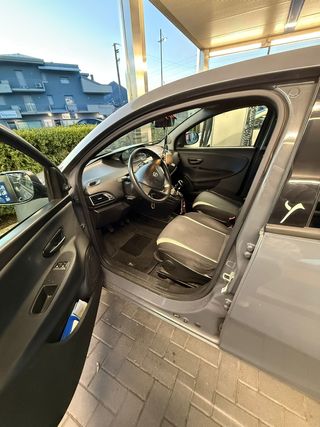 Lancia Ypsilon 2014