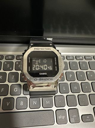 Reloj Casio G-Shock Plata y Negro