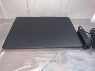 SE VENDE PORTATIL DELL VOSTRO 3400 COMO NUEVO