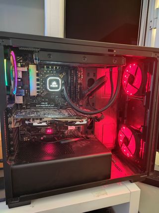 Ordenador PC Negro y Rojo