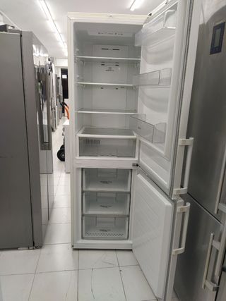 Nevera LG blanca altura 1.90 con garantía