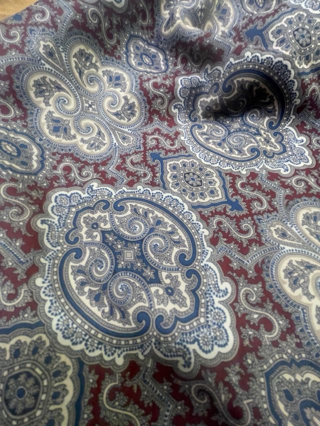 Bufanda foulard con estampado paisley