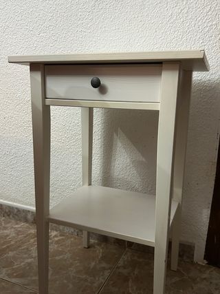 Mesita de noche Ikea Hemnes