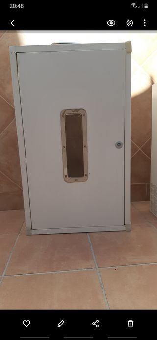 Armario cubre termo de gas
Solo vendo en persona