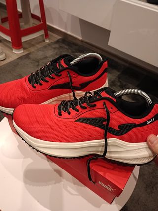 Zapatillas Joma Deportivas Rojas y Negras