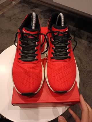 Zapatillas Joma Deportivas Rojas y Negras