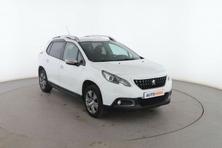 Peugeot 2008 1.2 PureTech Style