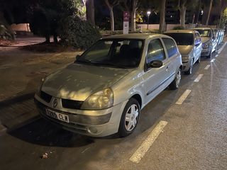 Renault Clio 2003