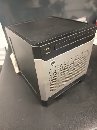 HP Microserver Gen8 Xeon E3 1260L 10GB RAM
