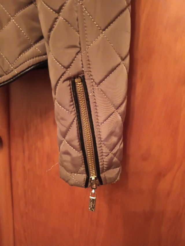 Parka corta verde oliva Talla S