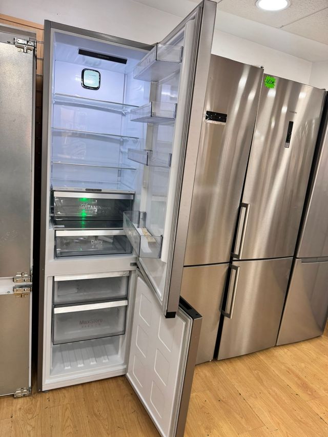 GARANTIA!! Frigorífico Combi Grundig acero 2 MTS 