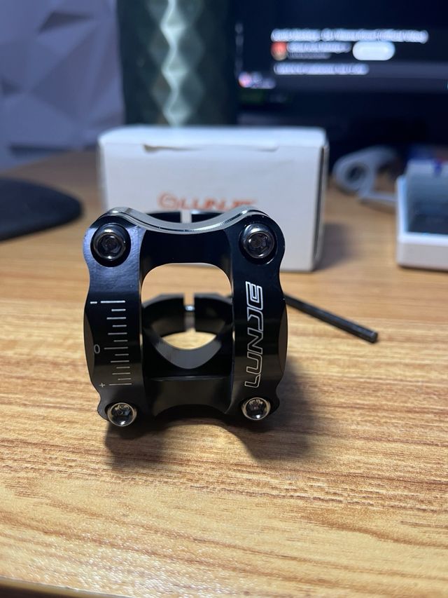 Potencia MTB LUNJE 31.8mm Negra