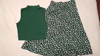 Conjunto SHEIN Top y Falda Verde Talla M