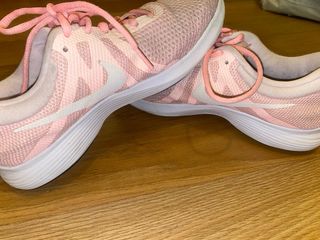 Zapatillas Nike Rosas y Blancas