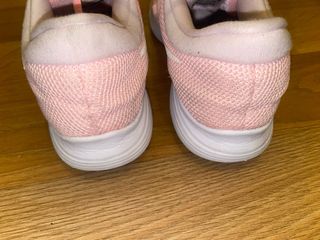 Zapatillas Nike Rosas y Blancas