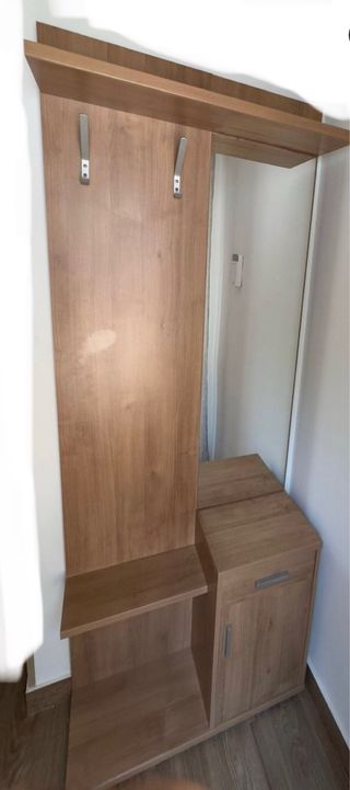Mueble recibidor de madera