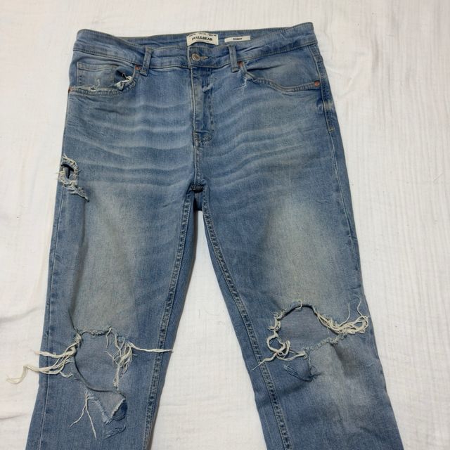 Pantalón Vaquero Jean Roto Pull&Bear Azul