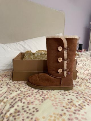 Botas UGG caña alta talla 36