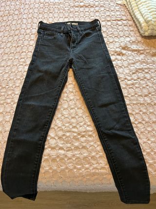 Vaquero Levi’s | High rise super skinny