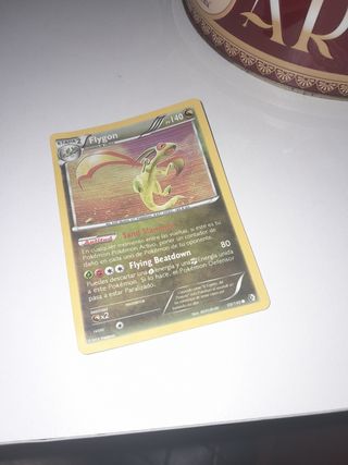 Carta Pokémon Flygon 2012