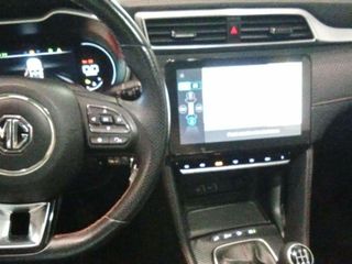 MG ZS 1.5 Luxury