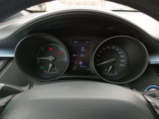 Toyota C-HR Hybrid Advance