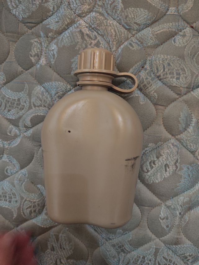 Cantimplora militar NBQ-R