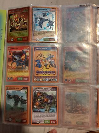 Álbum Invizimals Cartas Sueltas