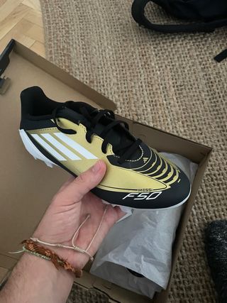 Botas de fútbol Messi F50 Adidas