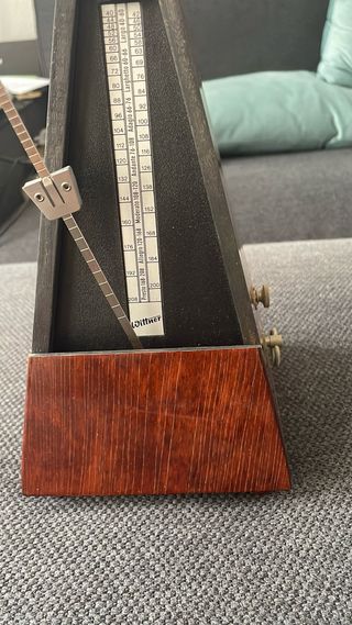 Metrónomo de cuerda Wittner