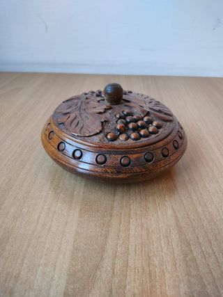 Svuotatasche legno intagliato Jugoslavia