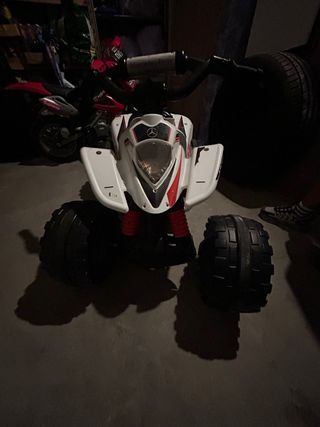 Quad Eléctrico Infantil Mercedes Benz