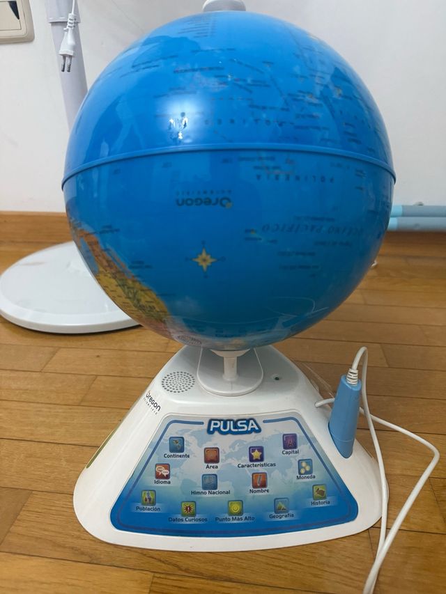 Globo Terraqueo Educativo Oregon Scientific