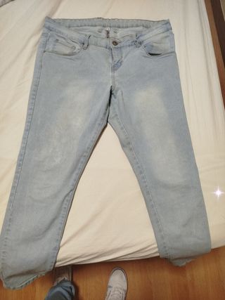 Pantalón vaquero claro degradado