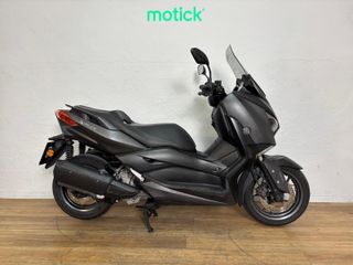 YAMAHA XMAX 300