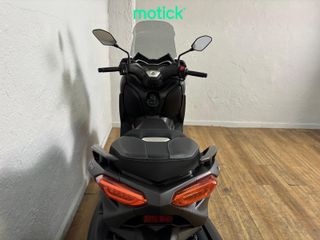 YAMAHA XMAX 300