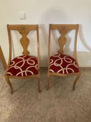 Mesa de comedor extensible y 4 sillas