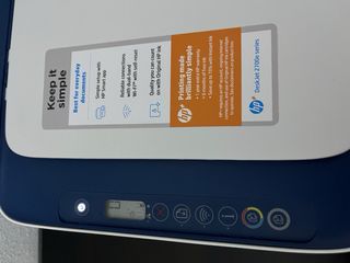 Impresora HP Blanca y Azul