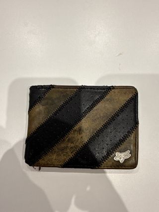 Billetera Fox Cuero Diseño Rayas