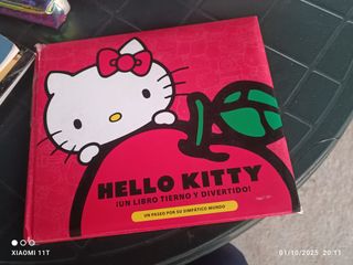 Hello Kitty: ¡un libro tierno y divertido! : un...