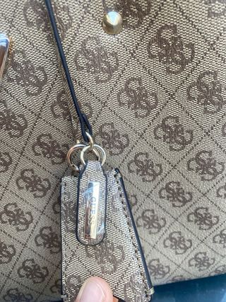 Bolso Guess Beige y Marrón Monogram