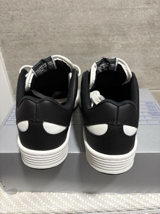 Converse Negras Talla 41 Nuevas
unisex