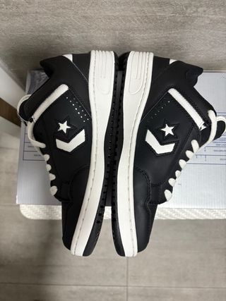 Converse Negras Talla 41 Nuevas
unisex