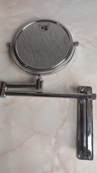 Espejo de aumento extensible plateado
