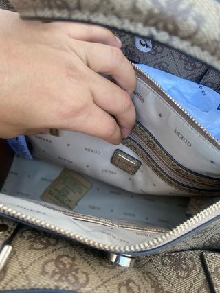 Bolso Guess Beige y Marrón Monogram