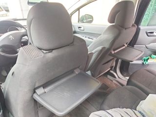 Peugeot 5008 2015