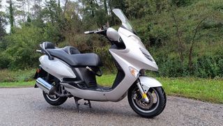 Kymco Grand Dink 125cc Scooter