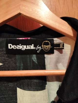 Blusa Desigual estampado floral